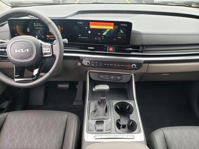 new 2026 Kia Carnival car, priced at $41,185