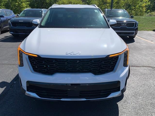 new 2025 Kia Sorento car, priced at $35,955