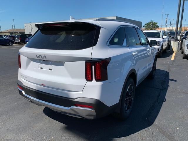 new 2025 Kia Sorento car, priced at $35,955