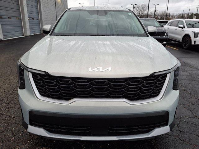 new 2026 Kia Sorento car, priced at $33,200