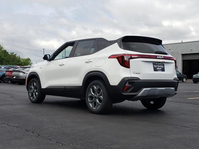 new 2025 Kia Seltos car, priced at $26,040