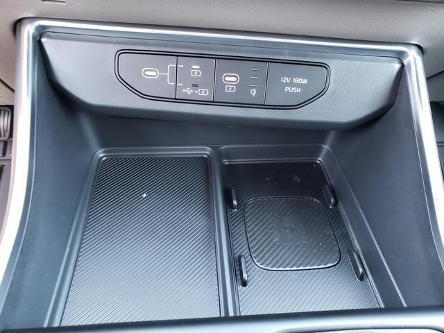 new 2026 Kia Carnival Hybrid car, priced at $44,385
