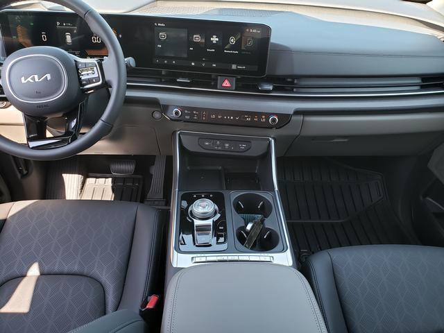 new 2026 Kia Carnival Hybrid car, priced at $44,385