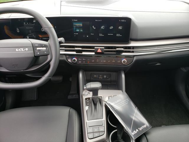 new 2026 Kia Sportage car, priced at $33,060