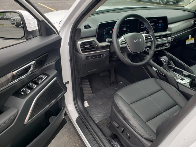 new 2025 Kia Telluride car, priced at $46,100
