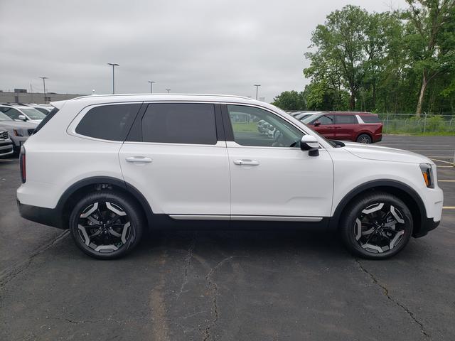 new 2025 Kia Telluride car, priced at $46,100