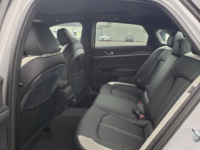 new 2025 Kia K5 car, priced at $32,870