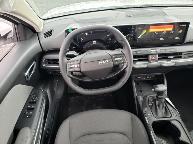 new 2025 Kia K4 car, priced at $24,060