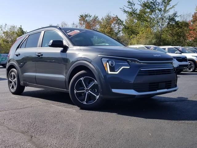 new 2025 Kia Niro car, priced at $29,340