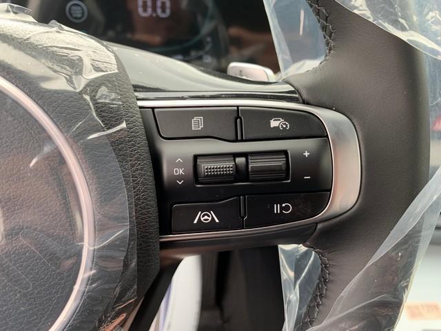 new 2024 Kia Sportage Plug-In Hybrid car, priced at $41,560
