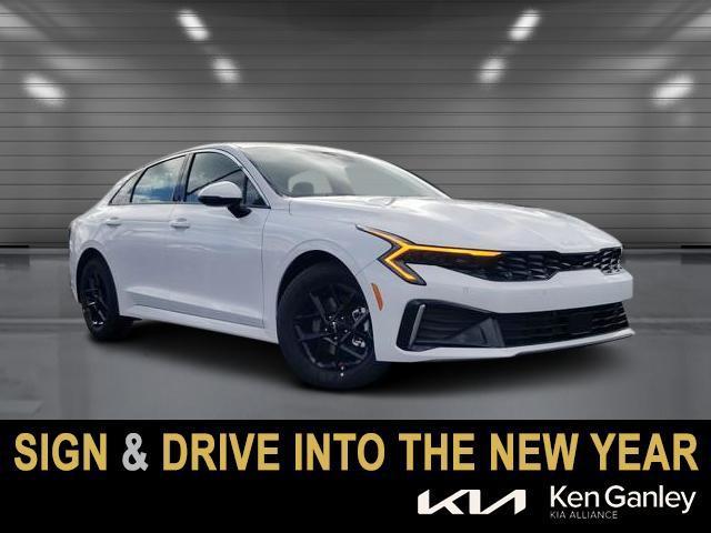 new 2025 Kia K5 car, priced at $27,390