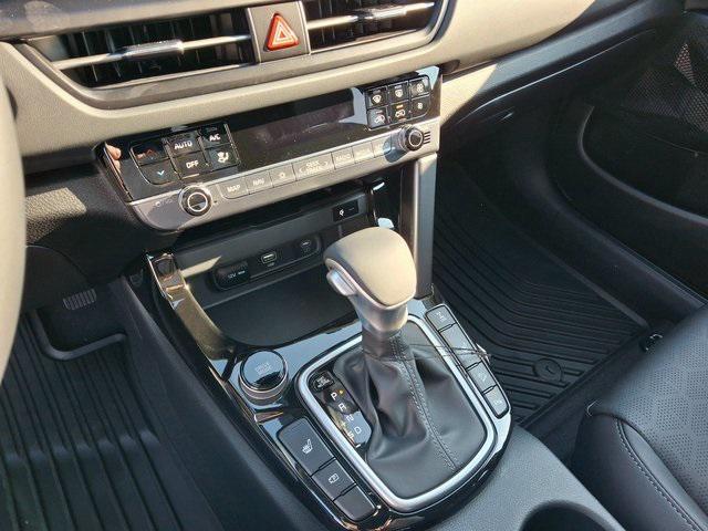 new 2026 Kia Seltos car, priced at $28,595