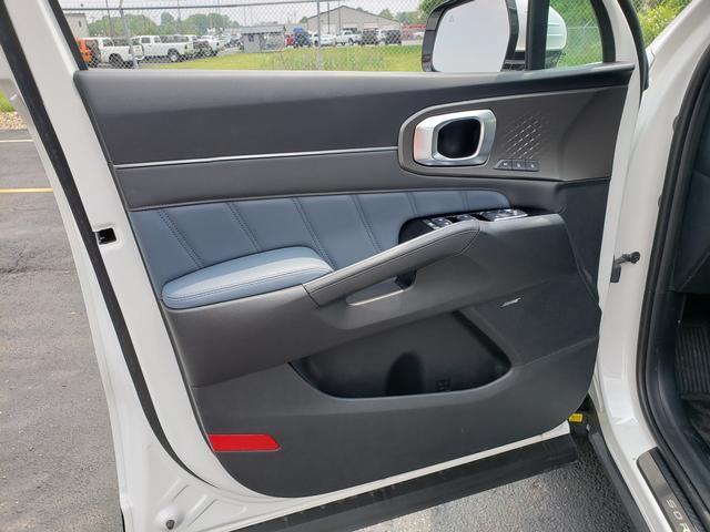 new 2025 Kia Sorento Hybrid car, priced at $46,960