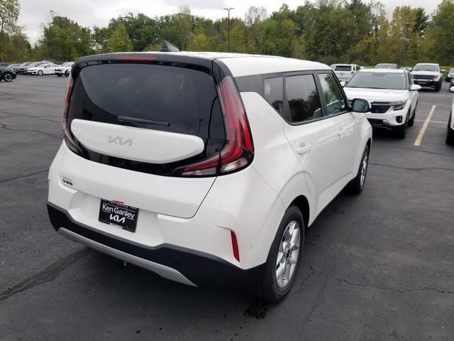 new 2025 Kia Soul car, priced at $22,850