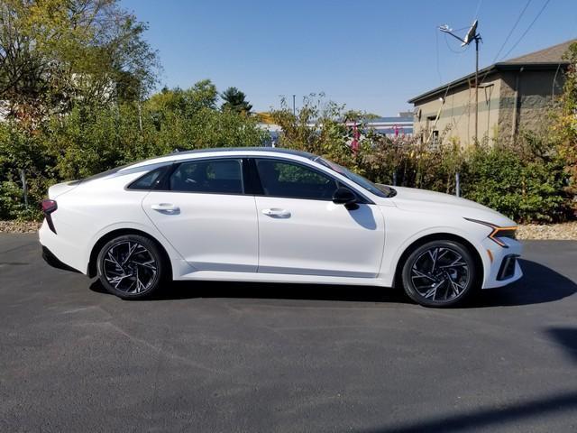 new 2025 Kia K5 car, priced at $31,800