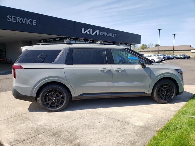 new 2025 Kia Carnival car, priced at $52,905