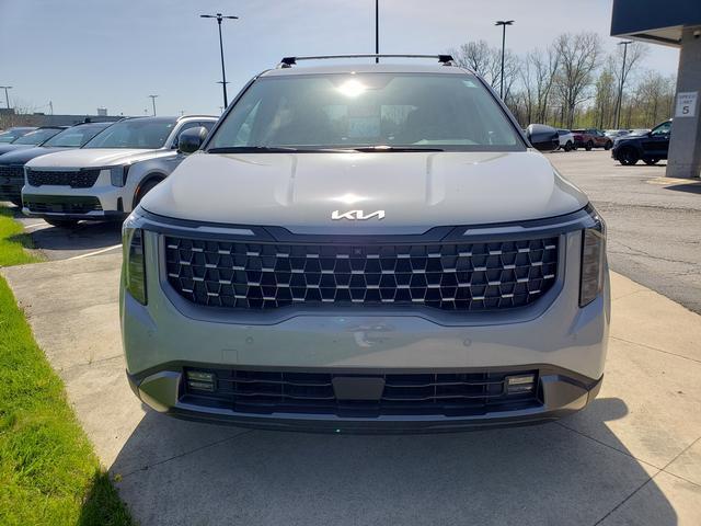 new 2025 Kia Carnival car, priced at $52,905