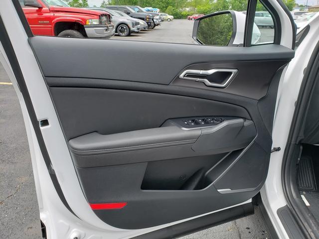 new 2026 Kia Sportage car, priced at $32,095