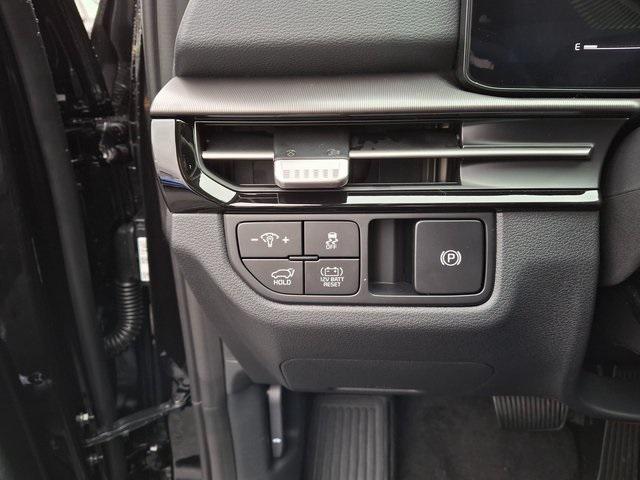 new 2026 Kia Sportage Hybrid car, priced at $34,600