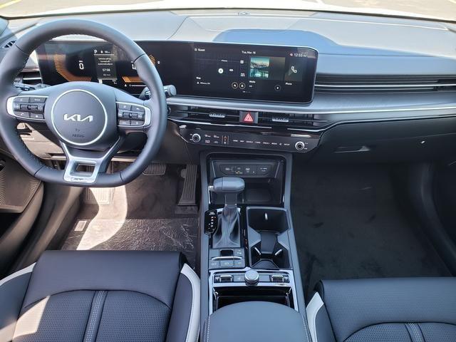 new 2025 Kia K5 car, priced at $31,295