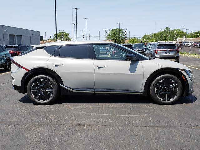 new 2025 Kia EV6 car, priced at $51,715
