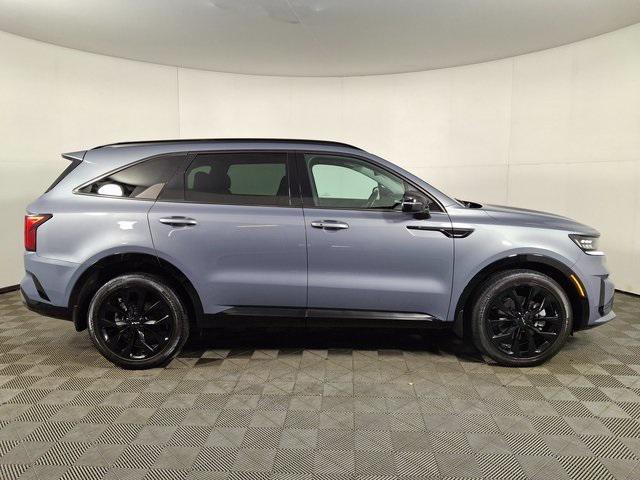 used 2023 Kia Sorento car, priced at $28,500