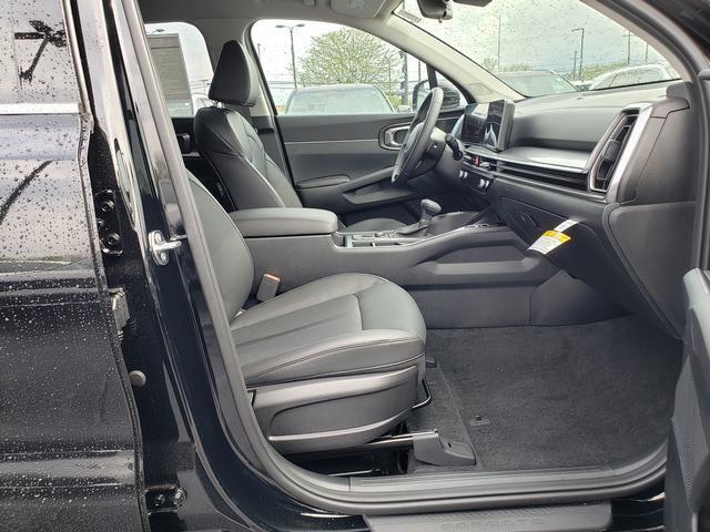 new 2025 Kia Sorento car, priced at $37,675