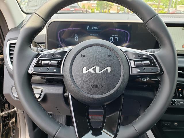 new 2025 Kia Seltos car, priced at $28,395