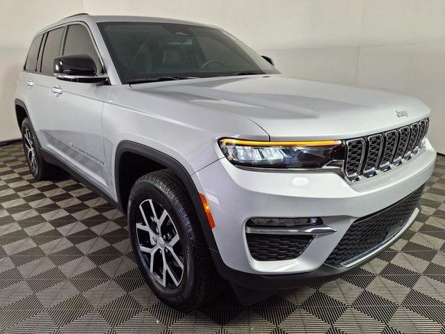 used 2024 Jeep Grand Cherokee car, priced at $39,899