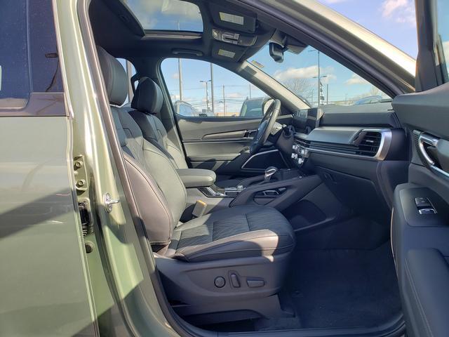 new 2025 Kia Telluride car, priced at $48,205