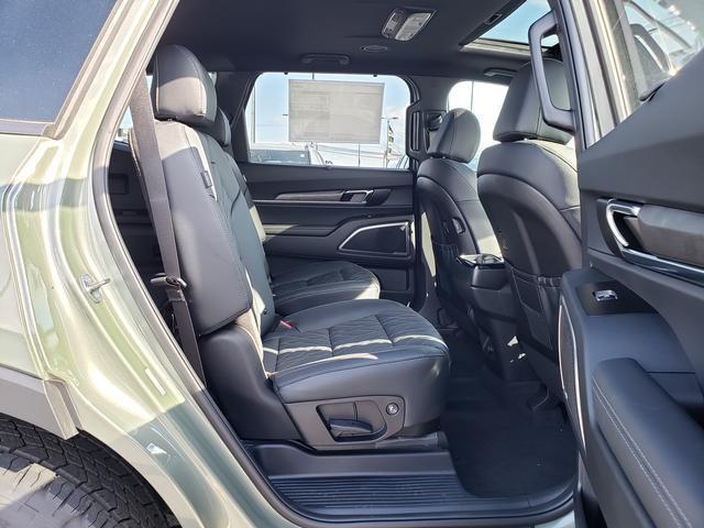 new 2025 Kia Telluride car, priced at $48,205