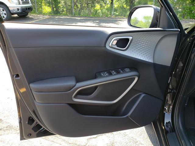 new 2025 Kia Soul car, priced at $22,035