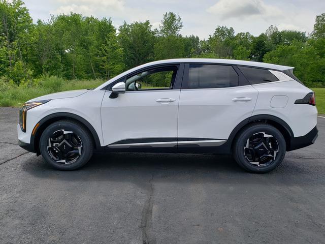 new 2026 Kia Sportage car, priced at $32,060