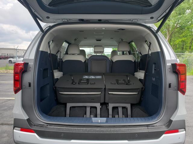 new 2026 Kia Carnival Hybrid car, priced at $44,885