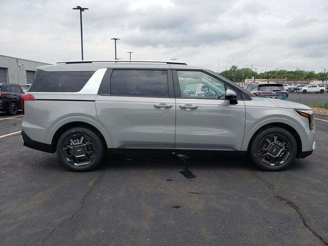 new 2026 Kia Carnival Hybrid car, priced at $44,885