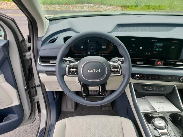 new 2026 Kia Carnival Hybrid car, priced at $44,885