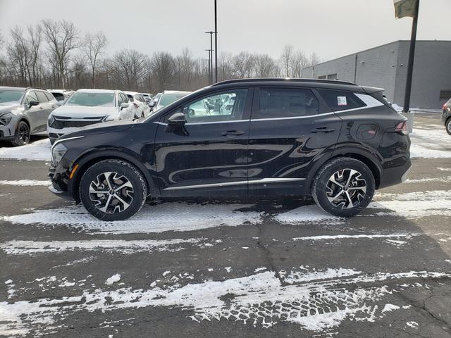 new 2025 Kia Sportage car, priced at $31,010