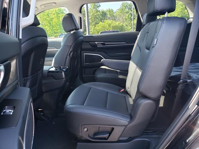 new 2025 Kia Telluride car, priced at $42,425