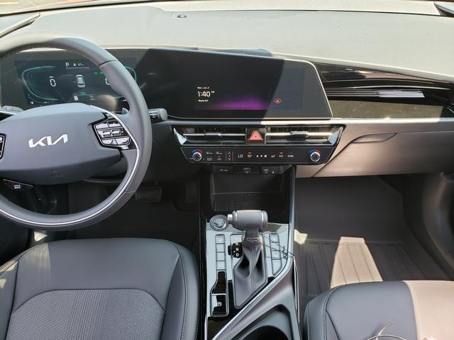new 2025 Kia Niro car, priced at $31,315