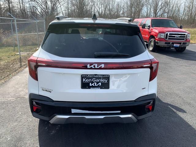 new 2024 Kia Seltos car, priced at $28,640