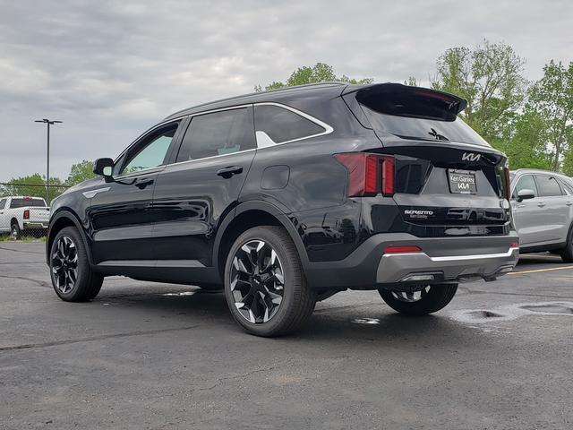 new 2025 Kia Sorento car, priced at $41,675