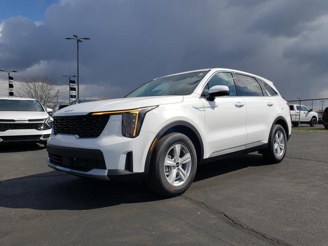 new 2025 Kia Sorento car, priced at $33,270