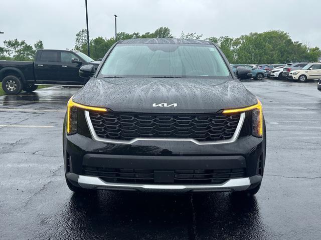 new 2025 Kia Sorento car, priced at $32,775