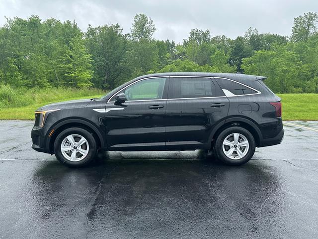 new 2025 Kia Sorento car, priced at $32,775