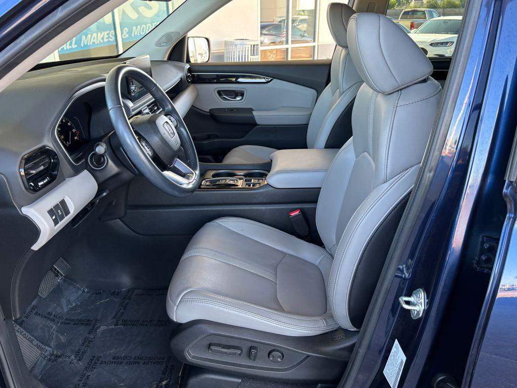 used 2023 Honda Pilot car, priced at $38,337