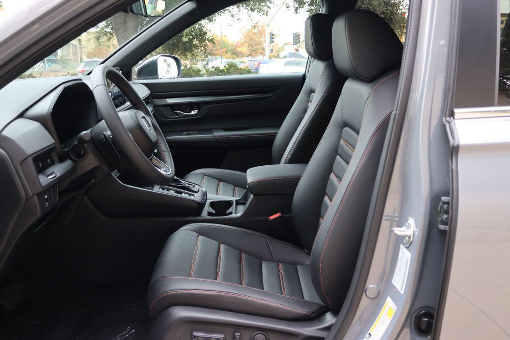 new 2026 Honda CR-V Hybrid car, priced at $40,630