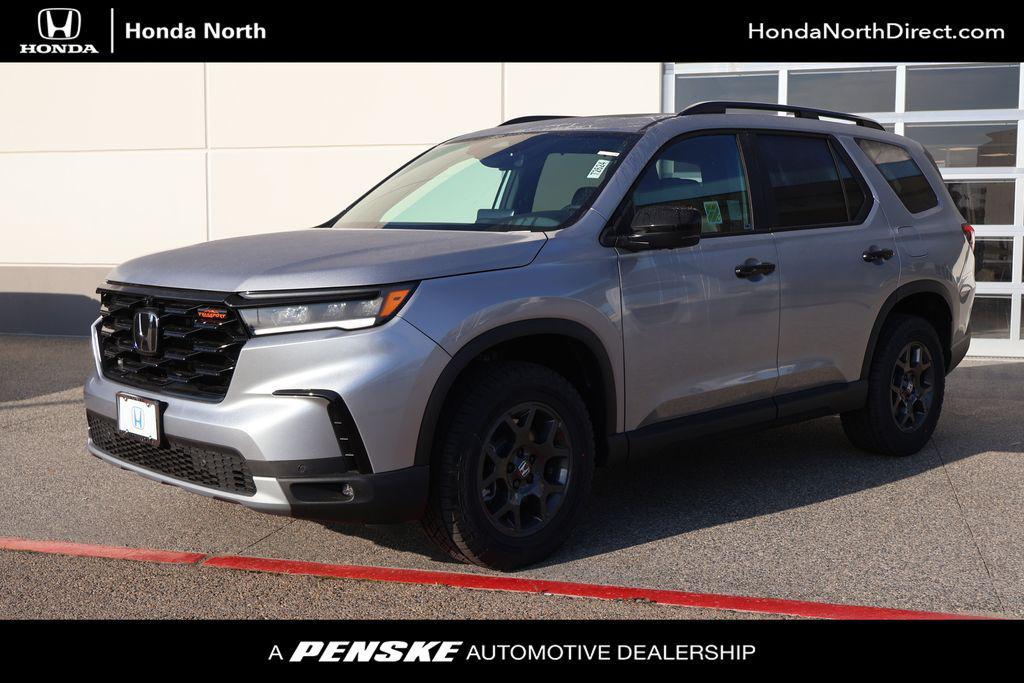 new 2025 Honda Pilot car, priced at $50,895