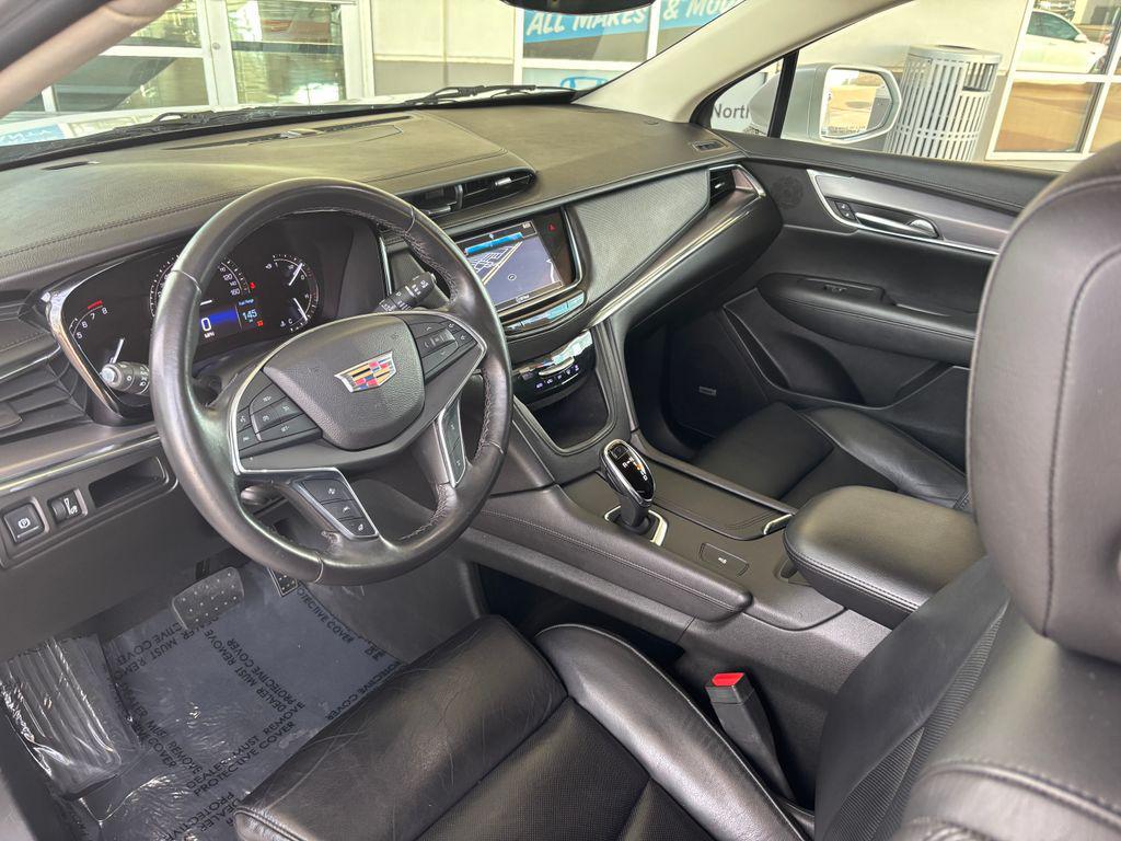 used 2017 Cadillac XT5 car, priced at $11,555