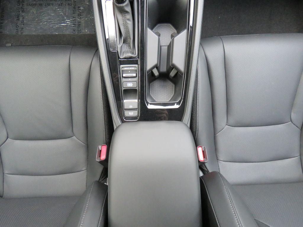 new 2025 Honda Accord Hybrid car, priced at $36,135