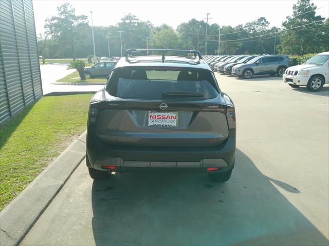 new 2025 Nissan Kicks car, priced at $28,000